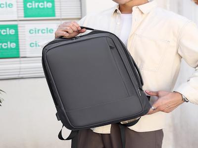 Как защитить рюкзак от дождя простой способ